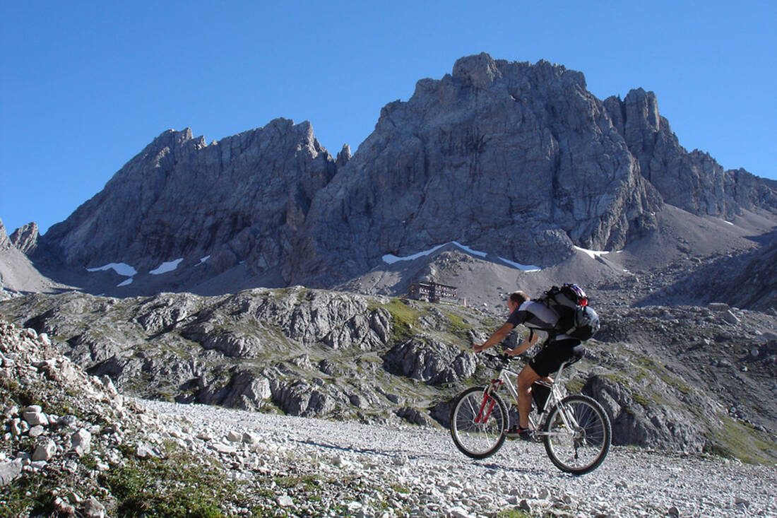 Biker in den Lienzer Dolomiten