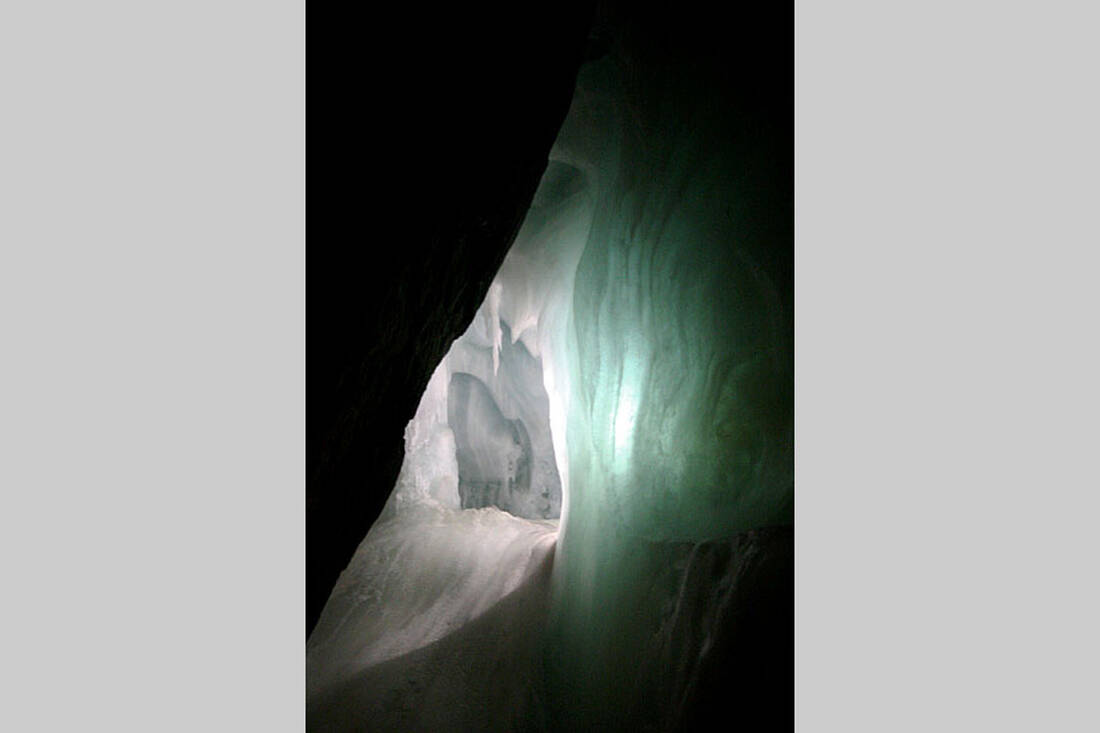 Eishöhle