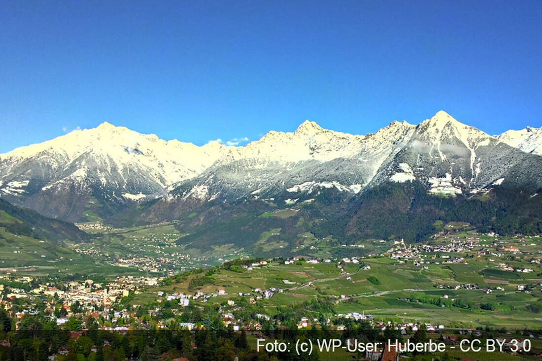 Blick über Meran Richtung Dorf Tirol