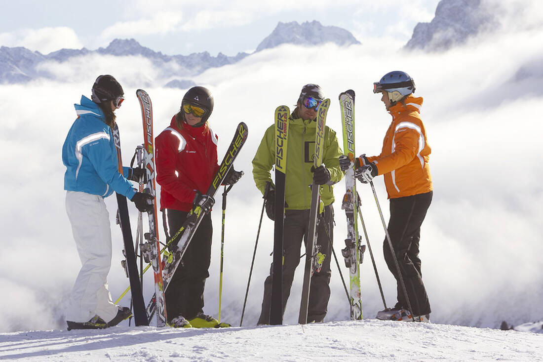 Skispaß im verschneiten Südtirol