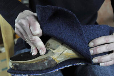 Doggln traditionelles Schuhwerk aus Tirol