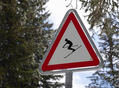 Skifahrer-Schild
